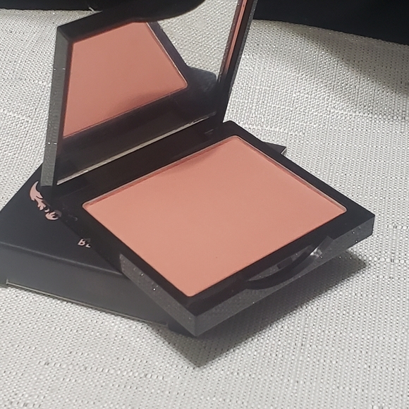 Lovecraft Beauty Blush {Oscalia} NIB - Picture 4 of 5
